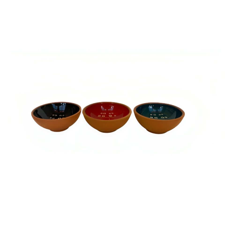 Set-din-boluri-mici-din-lut-3buc